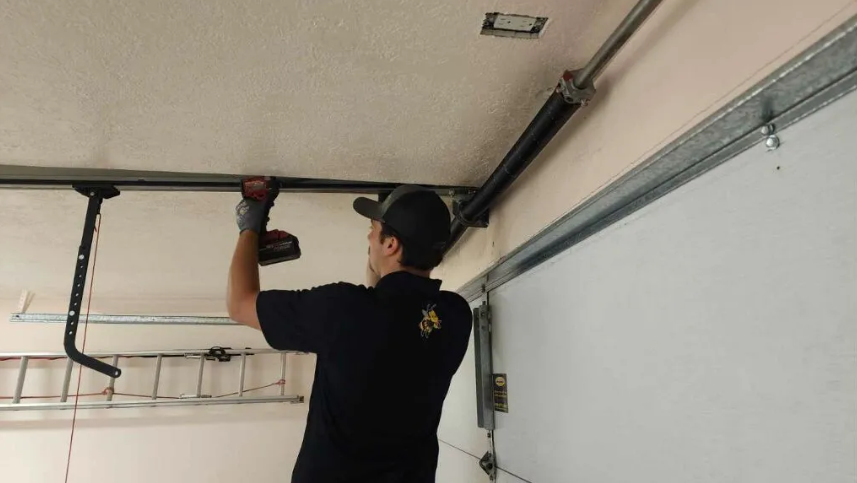 The Role of Experts in Garage Door Spring Repairs