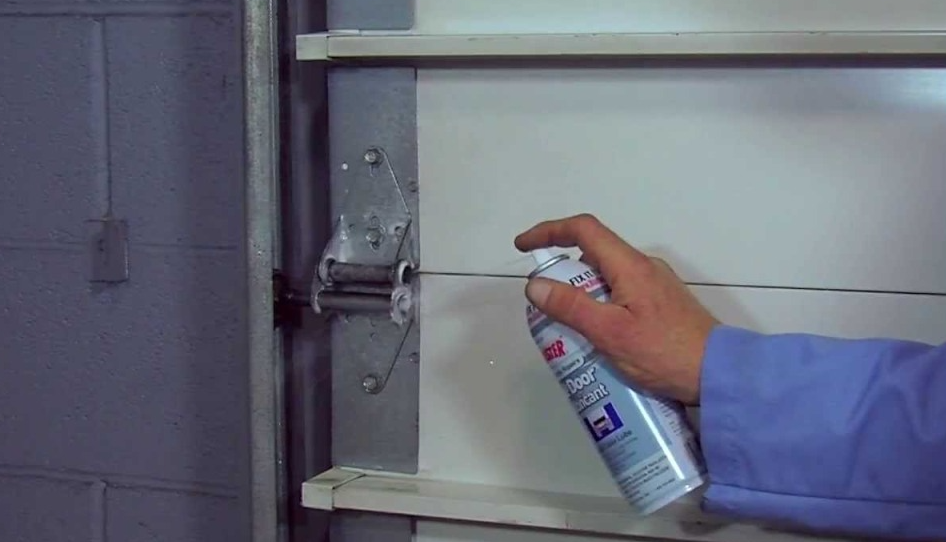 noisy garage door fix.